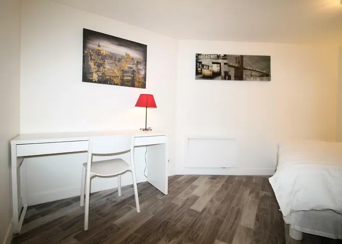 Cozy Saint Georges